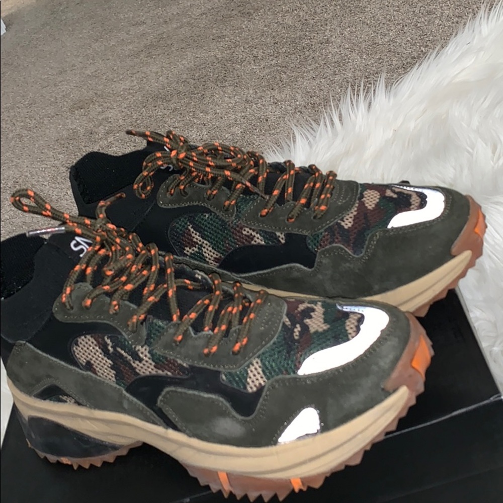 Camo shoes